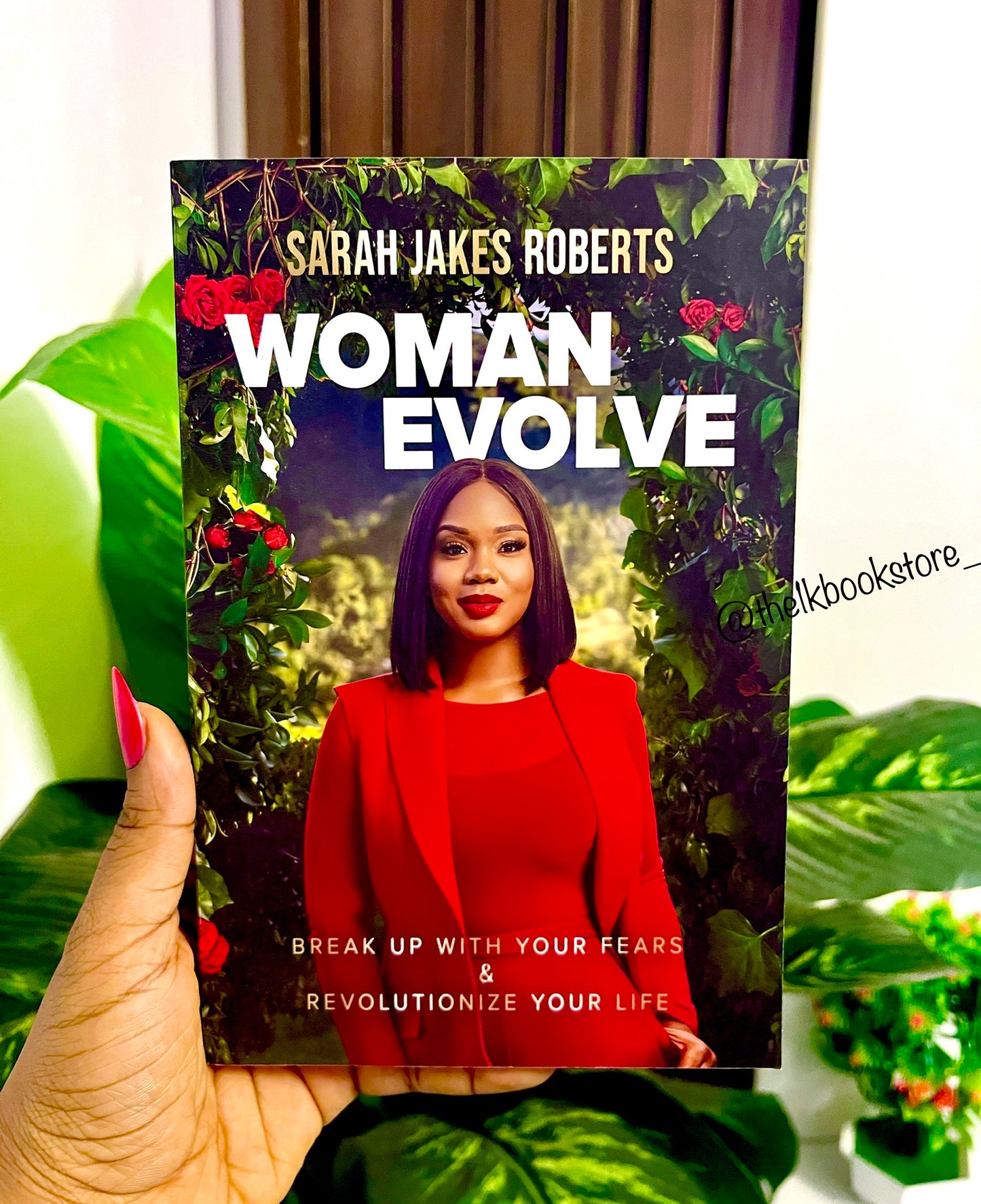 WOMAN EVOLVE