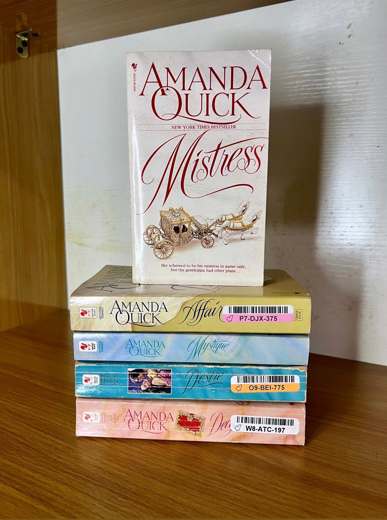 AMANDA QUICK HISTORICAL ROMANCE COLLECTION