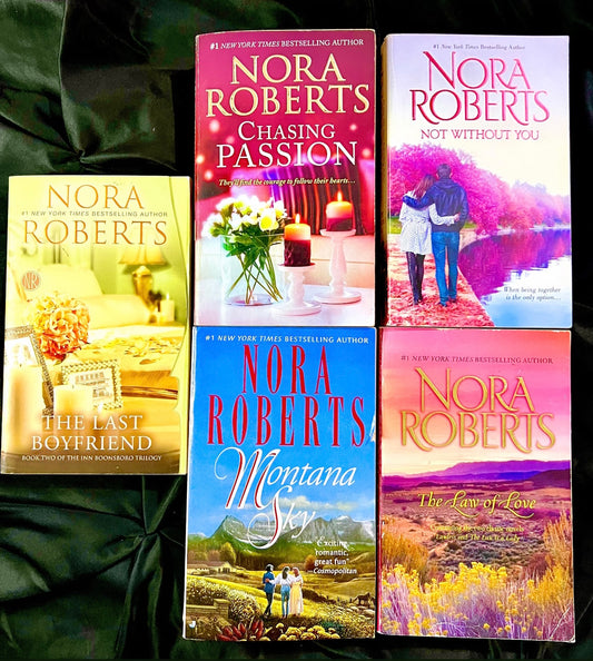 SET A49: Nora Roberts Romance Collection