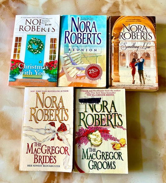 A12: NORA ROBERTS ROMANTIC COLLECTION