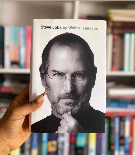 STEVE JOBS BY WALTER ISAACSON {Paperback}